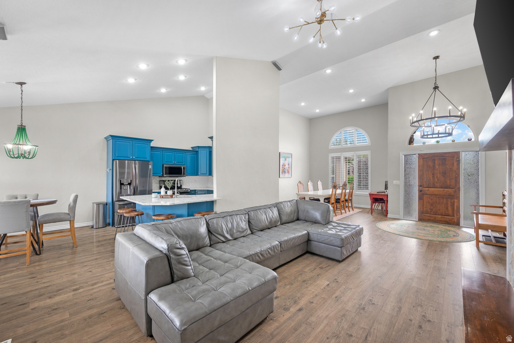 483 E CRYSTAL SPRING DR Draper, UT 84020