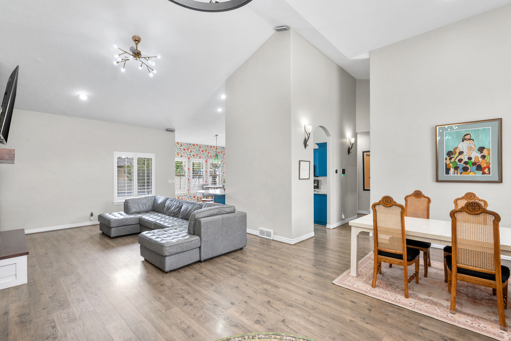 483 E CRYSTAL SPRING DR Draper, UT 84020