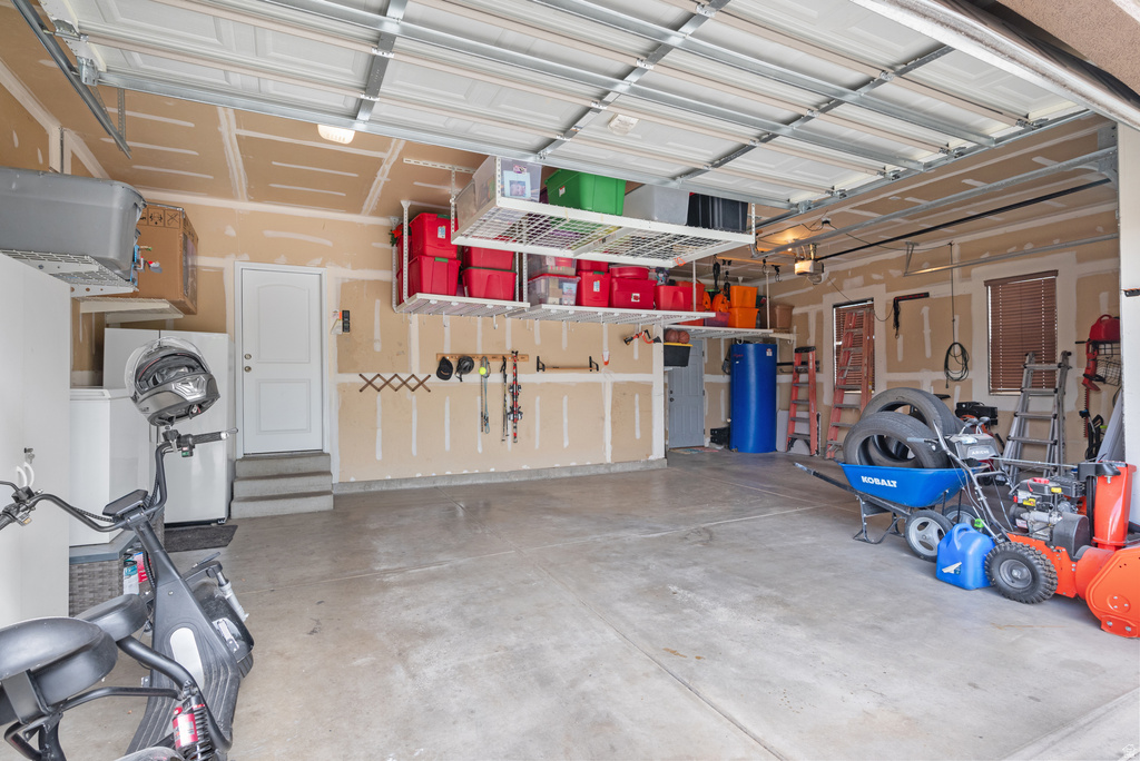 483 E CRYSTAL SPRING DR Draper, UT 84020