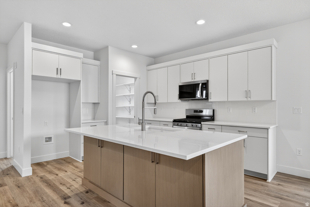 2705 N 2740 W #170 Plain City, UT 84404