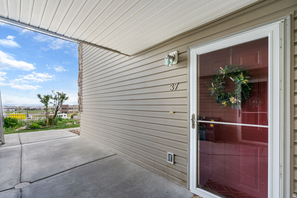 37 W RIDGE RD Saratoga Springs, UT 84045