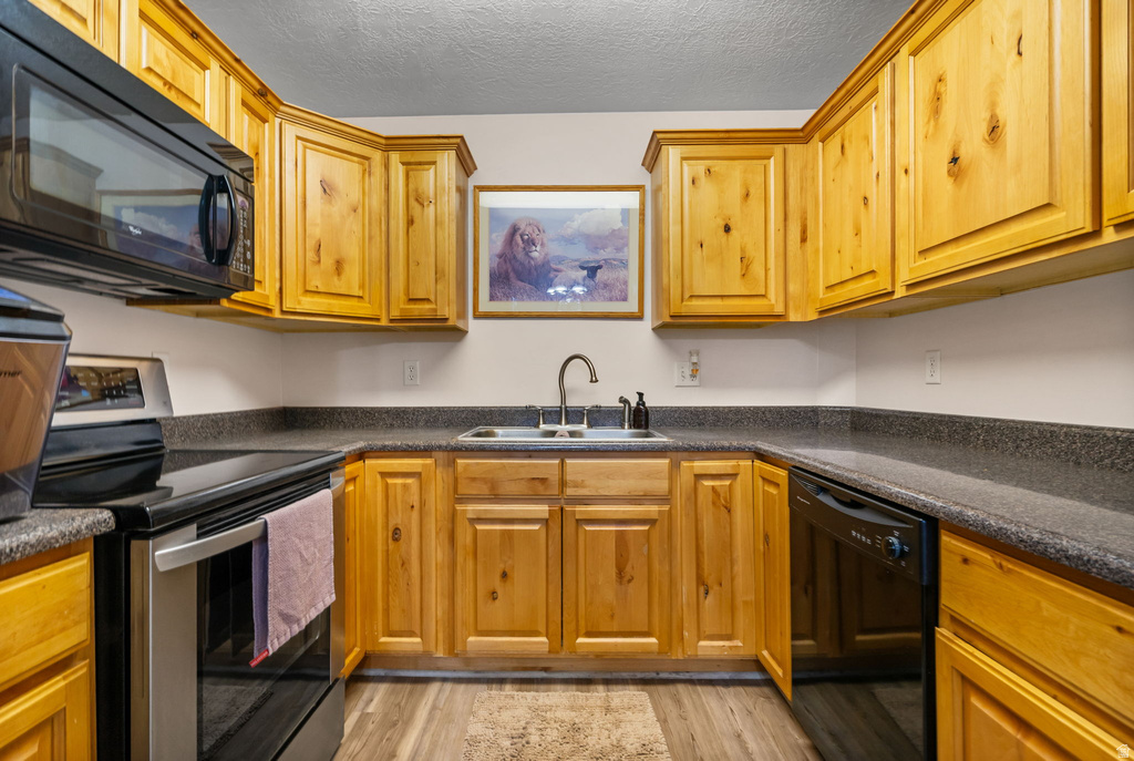 37 W RIDGE RD Saratoga Springs, UT 84045