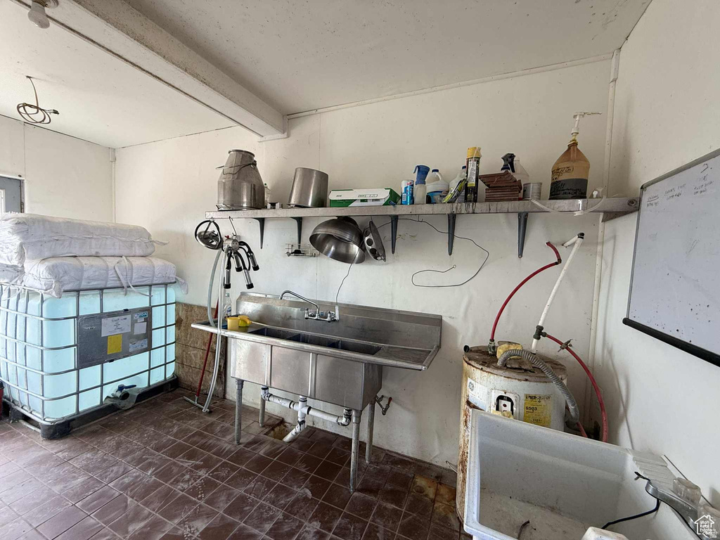 790 W 1000 S Huntington, UT 84528