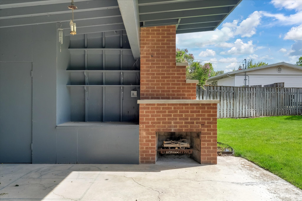 810 HILLCREST AVE Logan, UT 84321