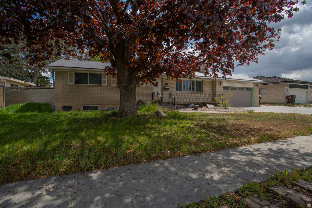 8341 S WOOD ST Midvale, UT 84047