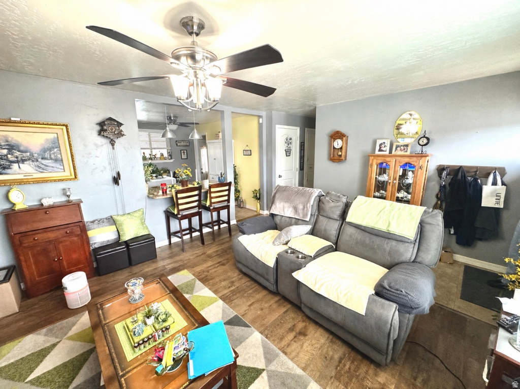 1150 E SEGO LILY DR Sandy, UT 84094