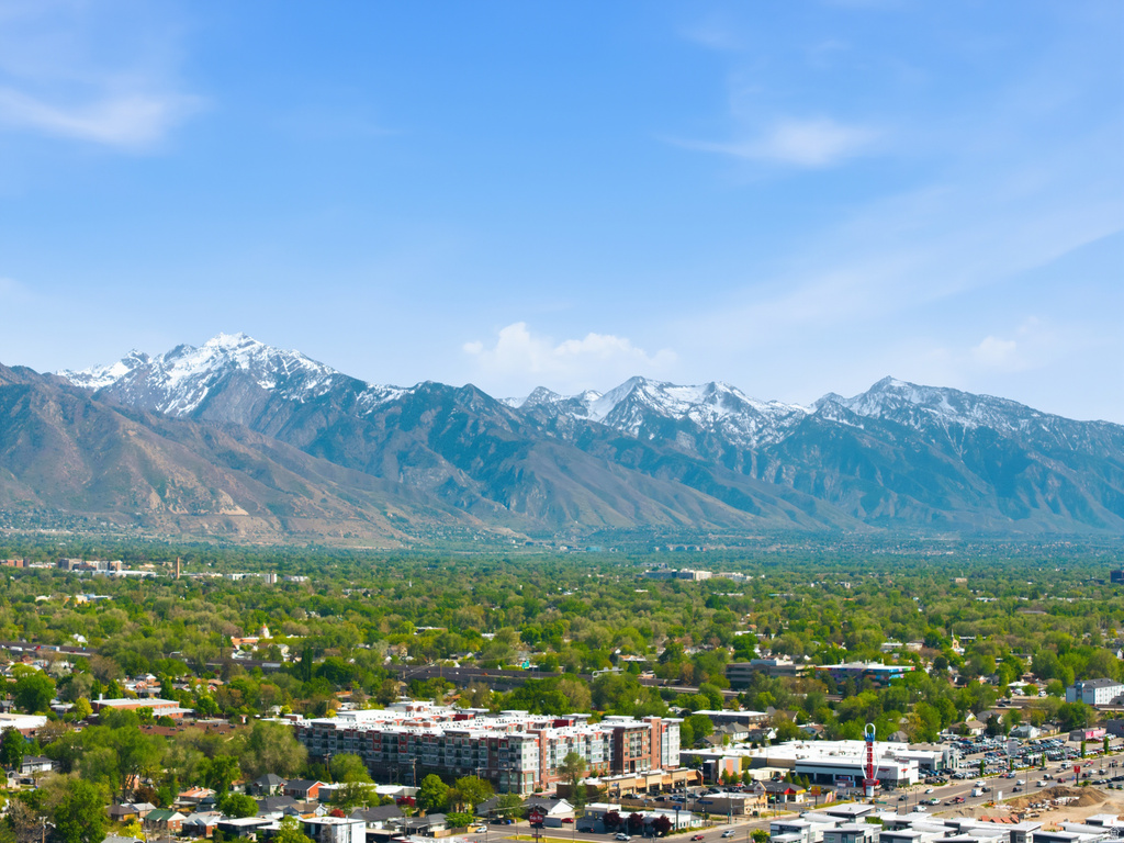 31 W HARTWELL AVE Salt Lake City, UT 84115