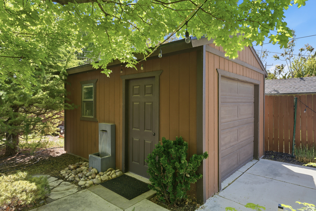 31 W HARTWELL AVE Salt Lake City, UT 84115