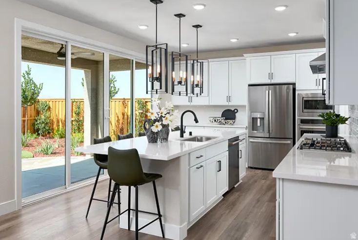 6378 W ROARING RIVER LN #103 Riverton, UT 84096