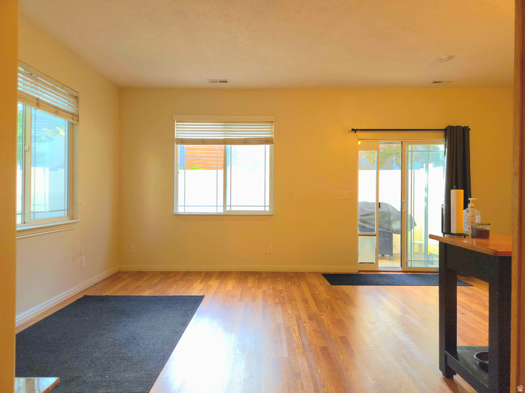 6678 S PINES POINT WAY West Jordan, UT 84084
