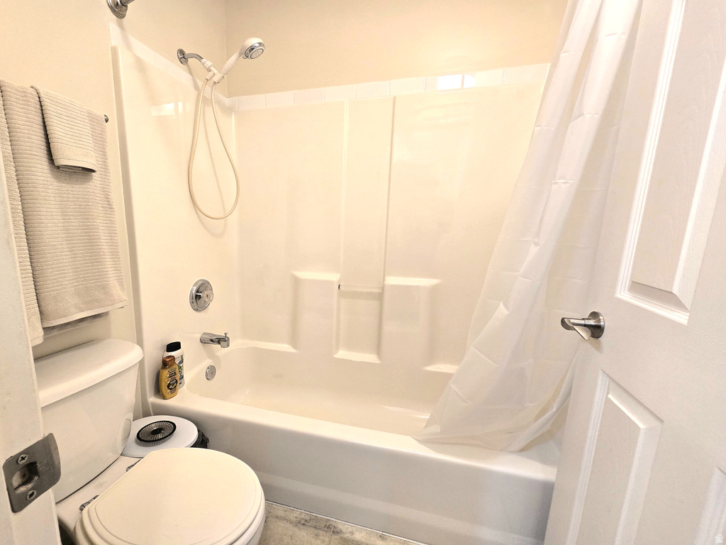 6678 S PINES POINT WAY West Jordan, UT 84084