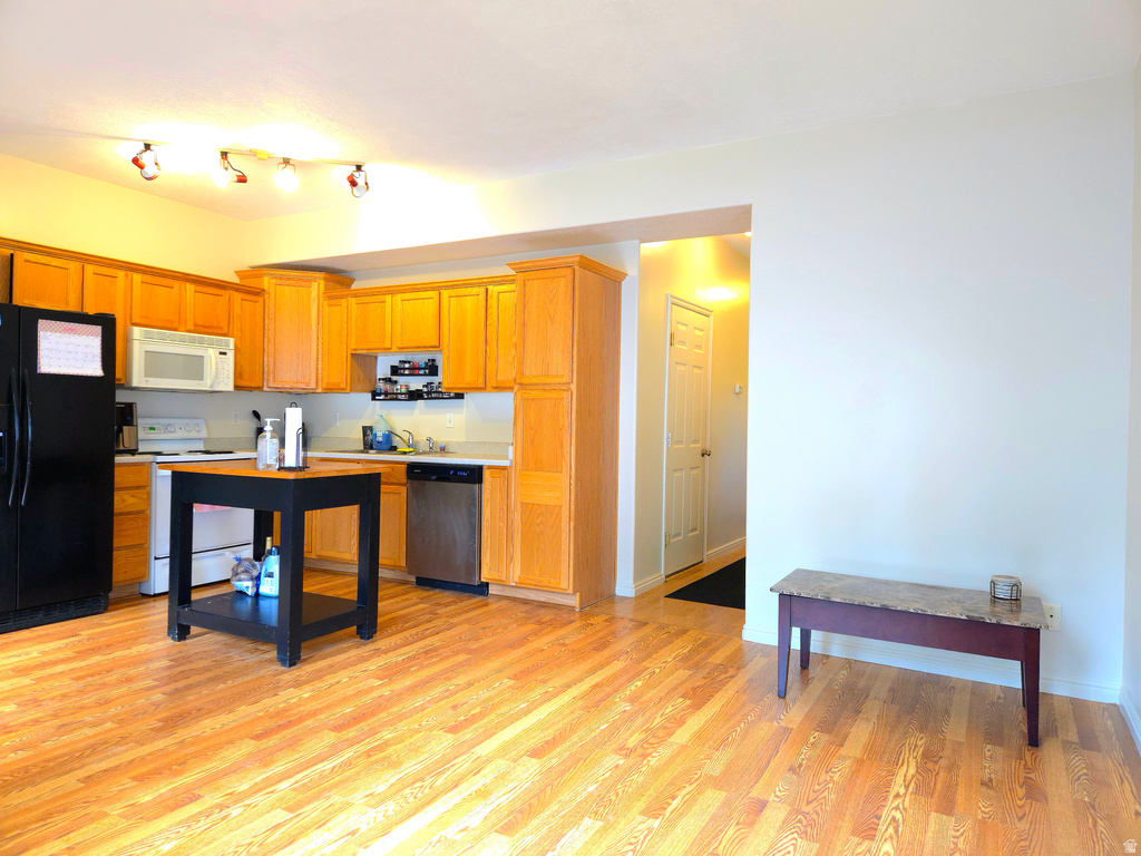 6678 S PINES POINT WAY West Jordan, UT 84084