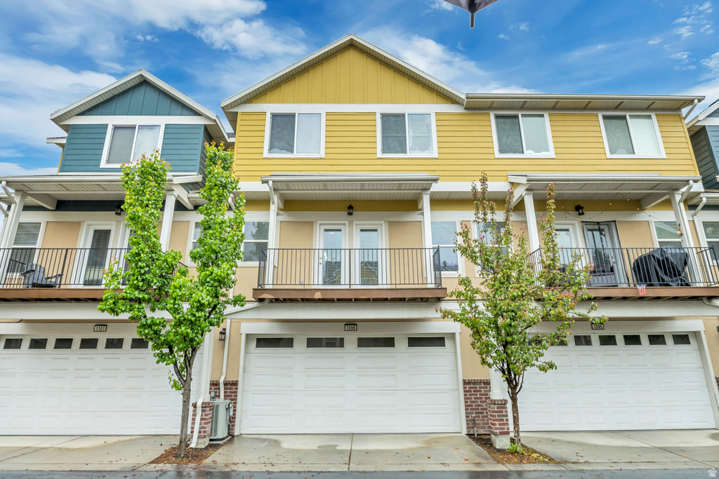 1099 E EAST GARDEN BEND PL Sandy, UT 84094