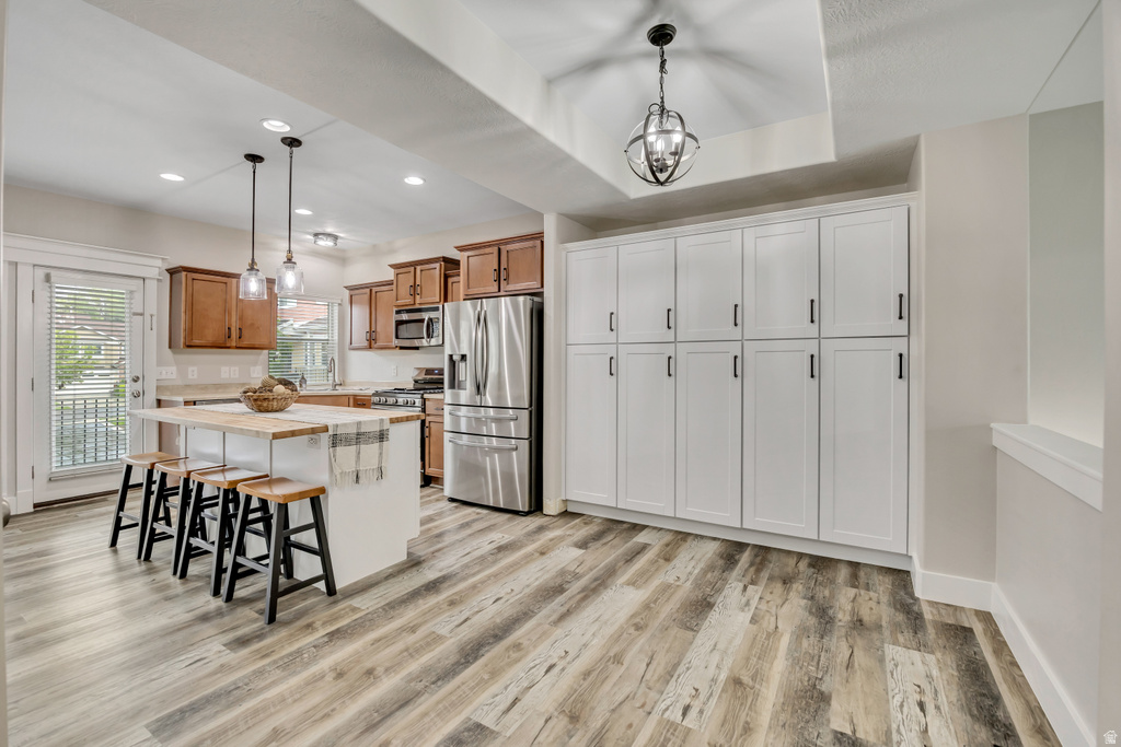 1099 E EAST GARDEN BEND PL Sandy, UT 84094
