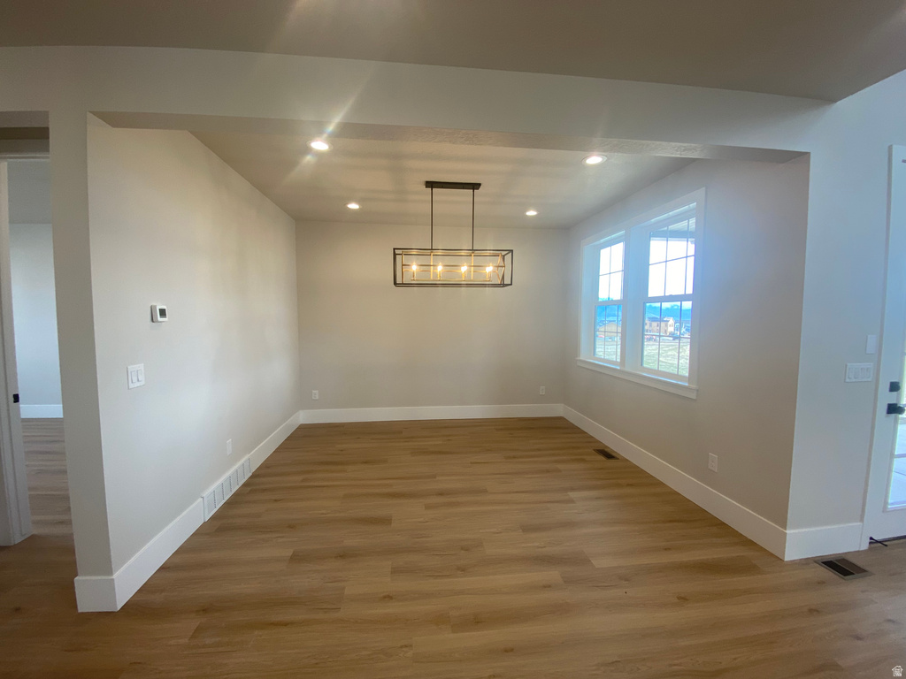 7148 W LAKE AVE South Jordan, UT 84009