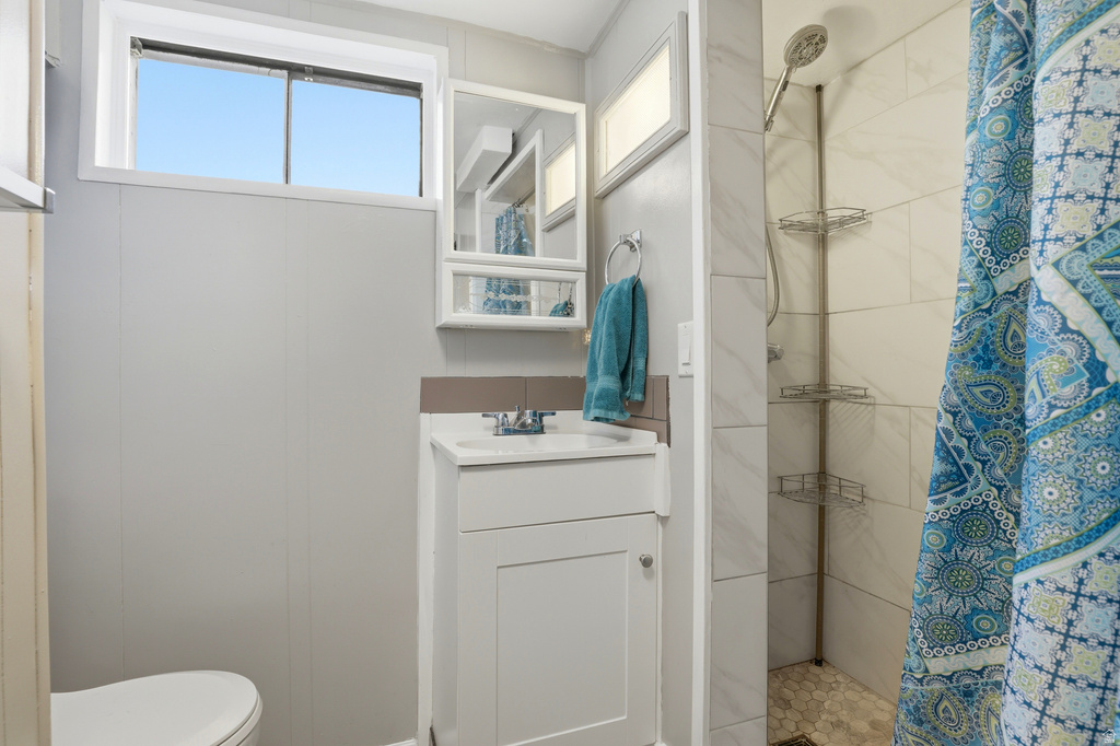 3975 S 2225 W Roy, UT 84067