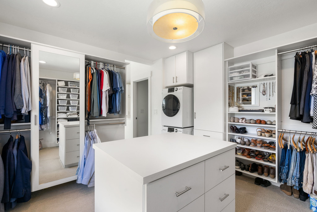 1913 N GLENDON CIR Pleasant Grove, UT 84062