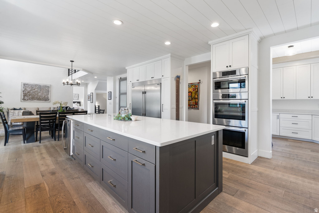 1913 N GLENDON CIR Pleasant Grove, UT 84062