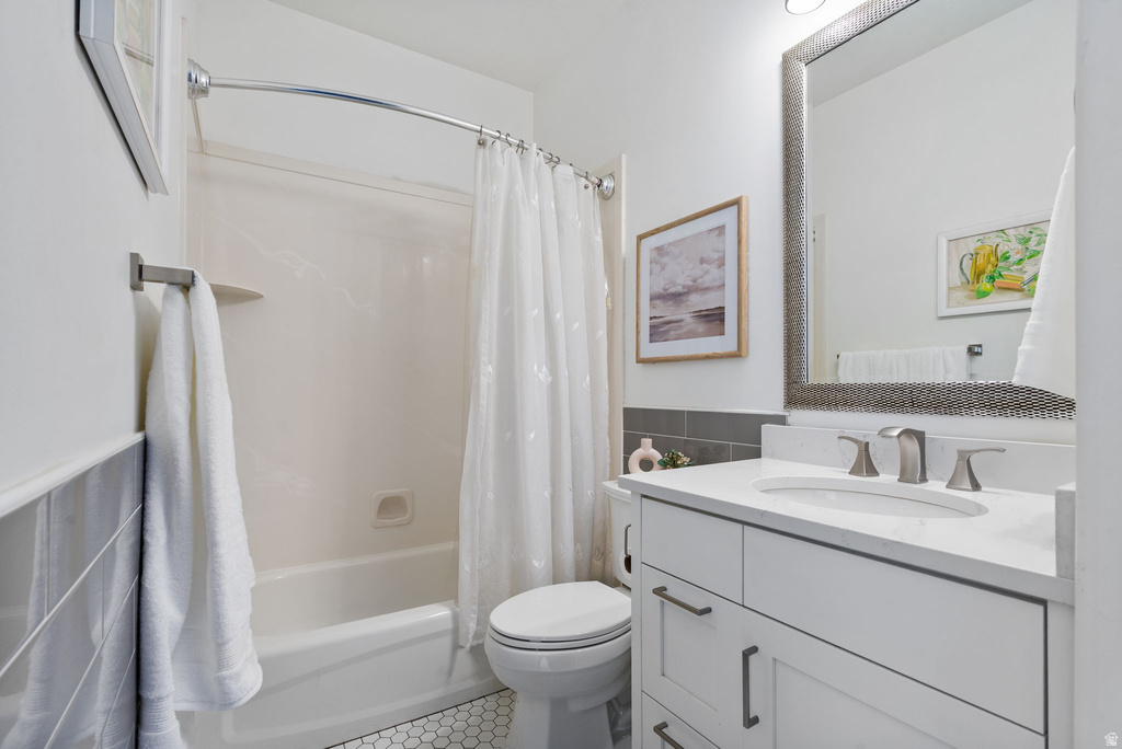 1913 N GLENDON CIR Pleasant Grove, UT 84062