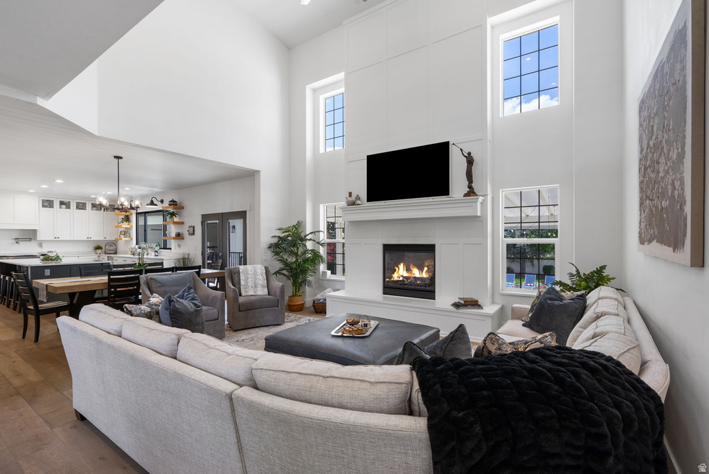 1913 N GLENDON CIR Pleasant Grove, UT 84062