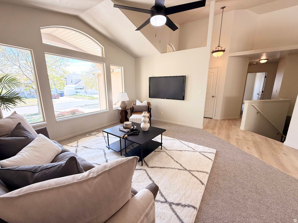 5754 S CREST FLOWER WAY Kearns, UT 84118