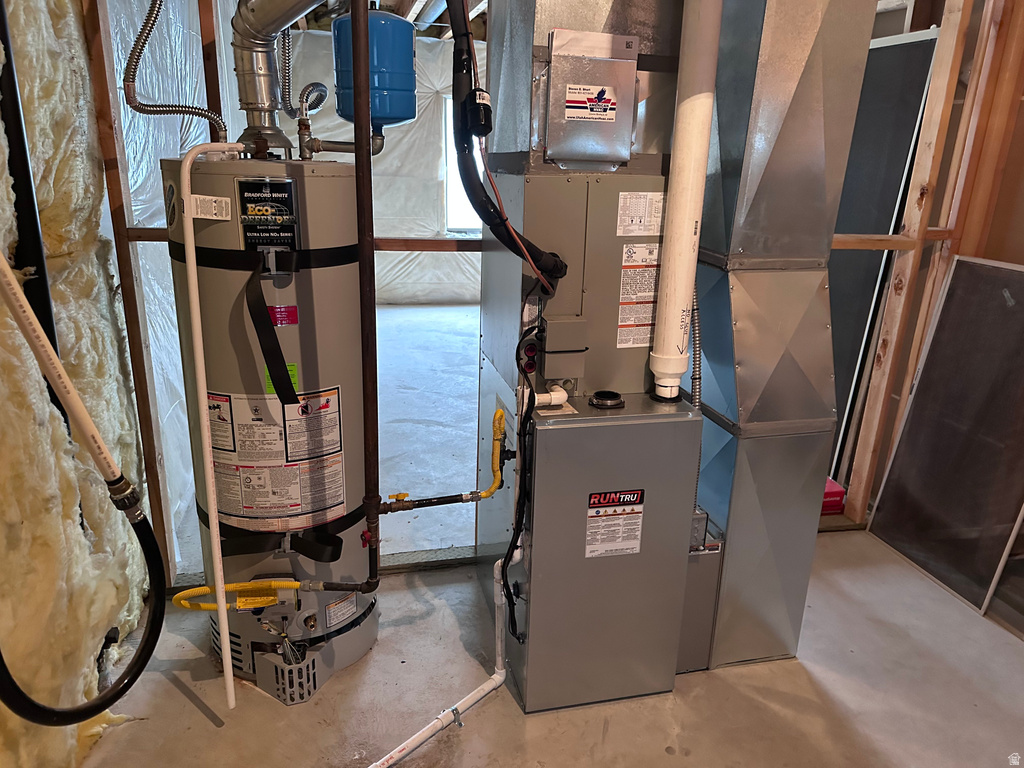 5754 S CREST FLOWER WAY Kearns, UT 84118