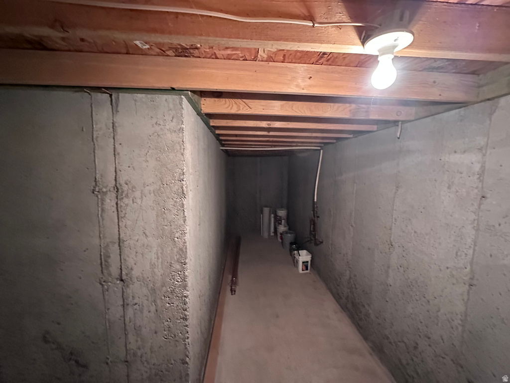 5754 S CREST FLOWER WAY Kearns, UT 84118