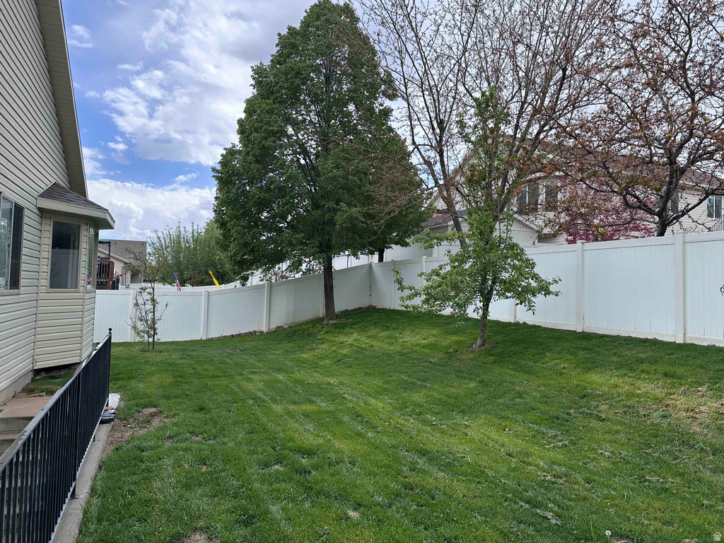 5754 S CREST FLOWER WAY Kearns, UT 84118
