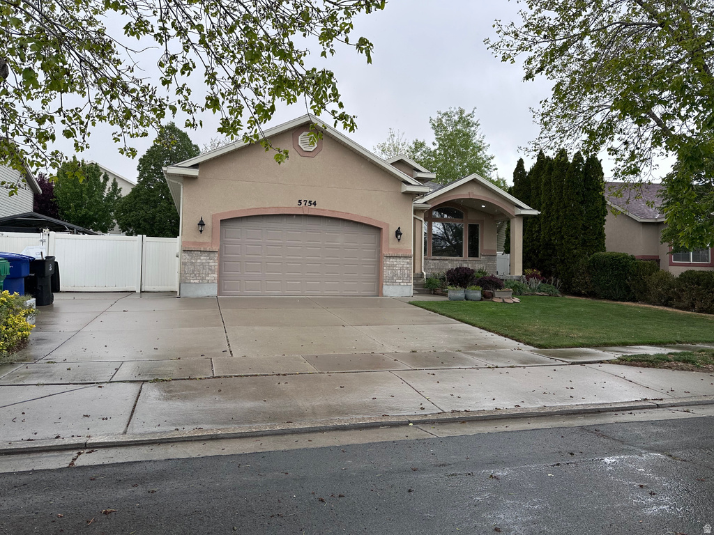 5754 S CREST FLOWER WAY Kearns, UT 84118