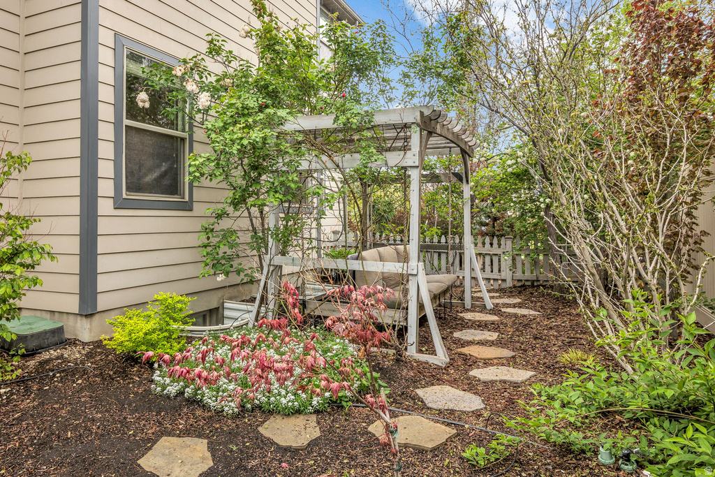 4212 W LAKE BRIDGE DR South Jordan, UT 84095