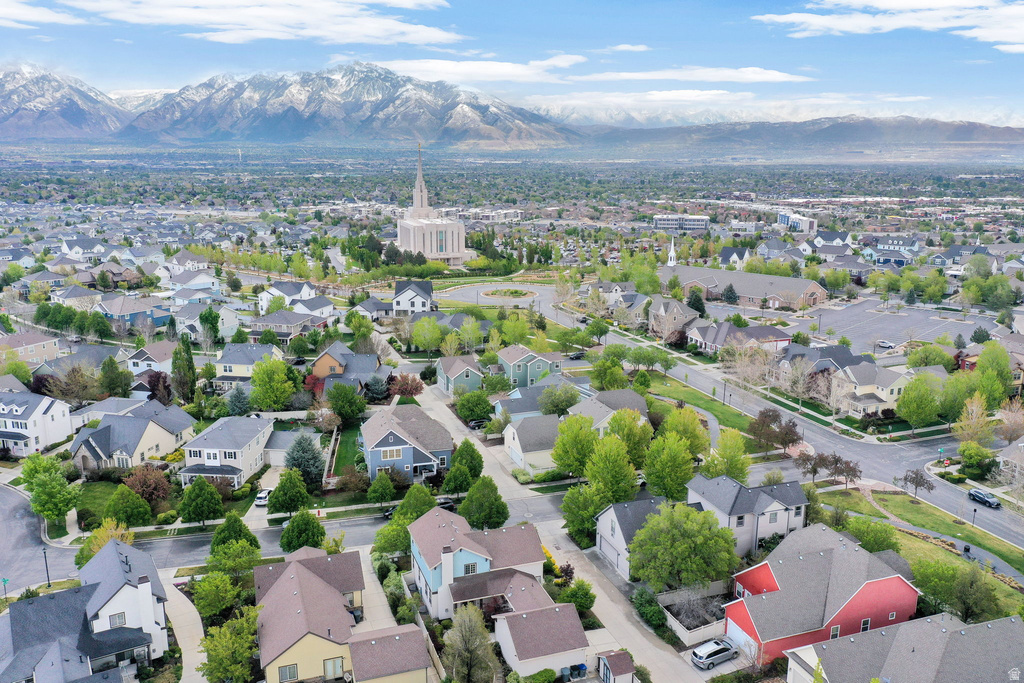 4212 W LAKE BRIDGE DR South Jordan, UT 84095