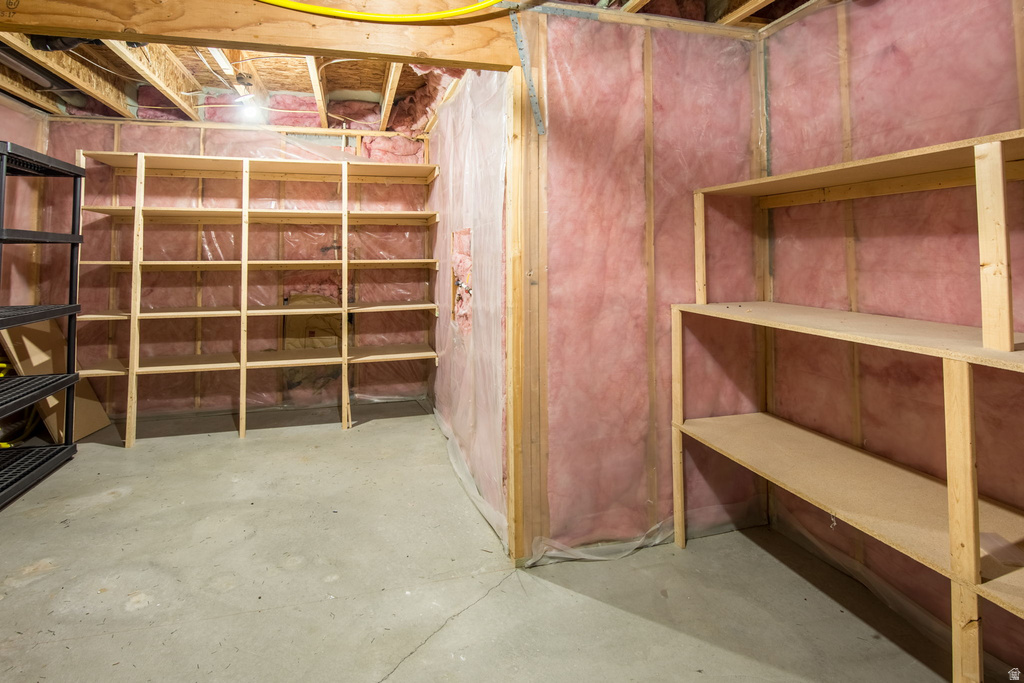 4212 W LAKE BRIDGE DR South Jordan, UT 84095