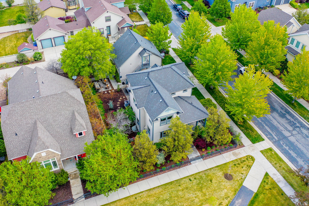 4212 W LAKE BRIDGE DR South Jordan, UT 84095