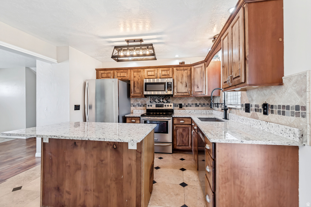 12940 S 1785 W Riverton, UT 84065