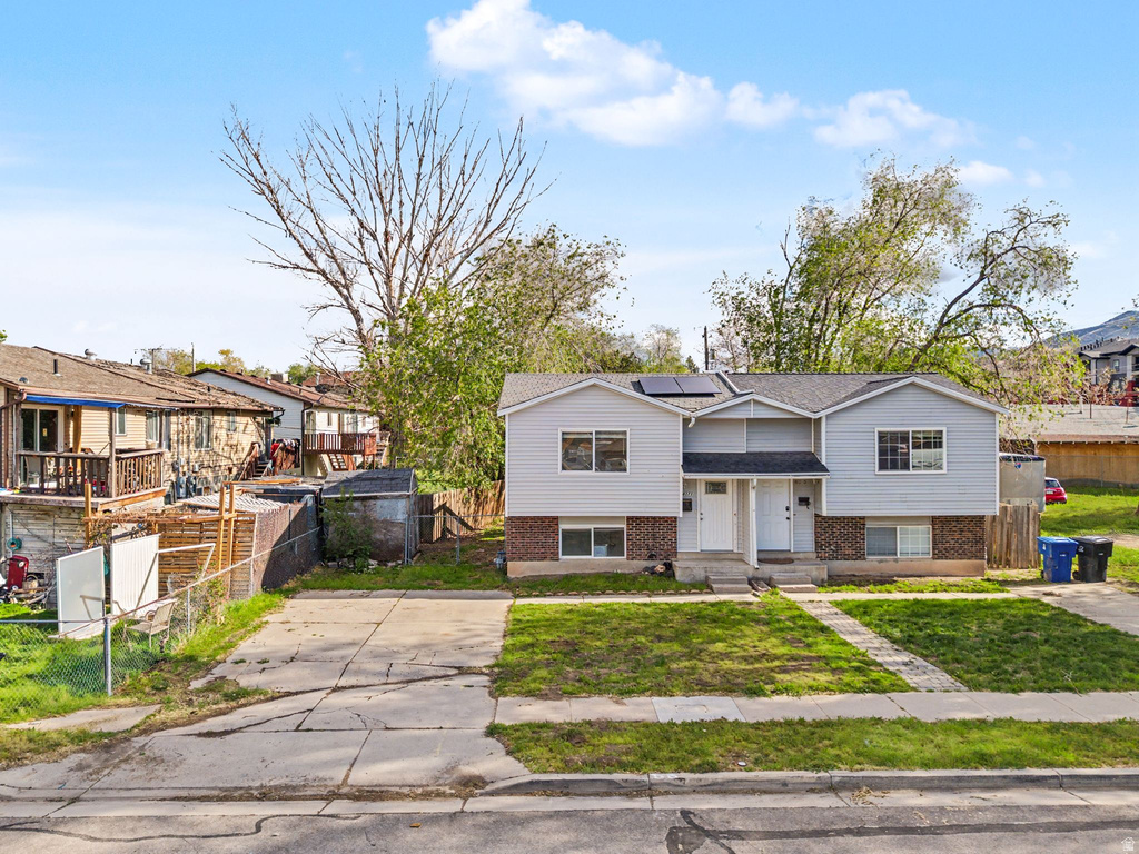 8373 W WESTERN DR Magna, UT 84044