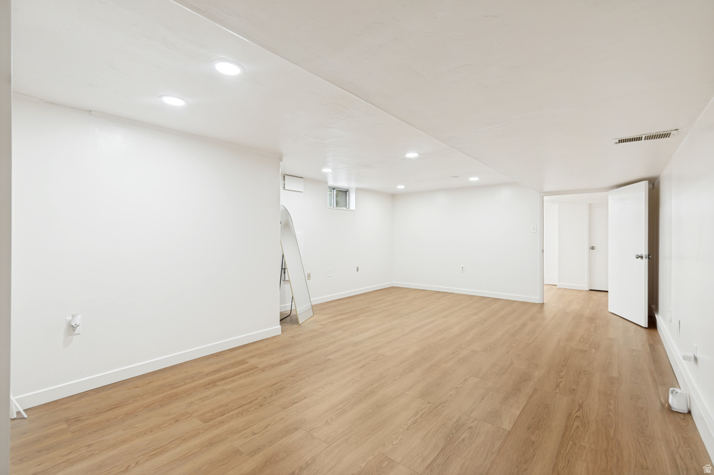 8947 S 500 E Sandy, UT 84070