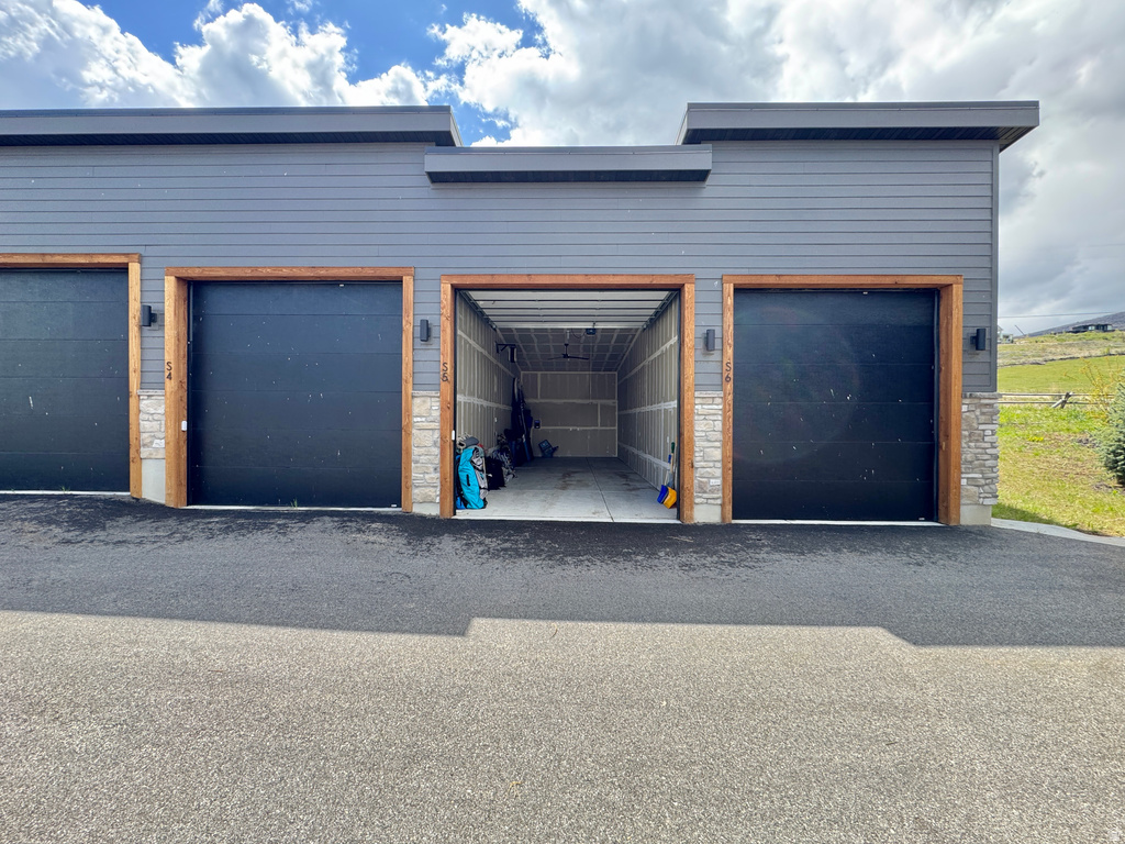 6370 E MALLORY WAY Huntsville, UT 84317