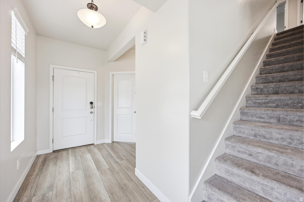 1756 E SEABISCUIT CT Eagle Mountain, UT 84005