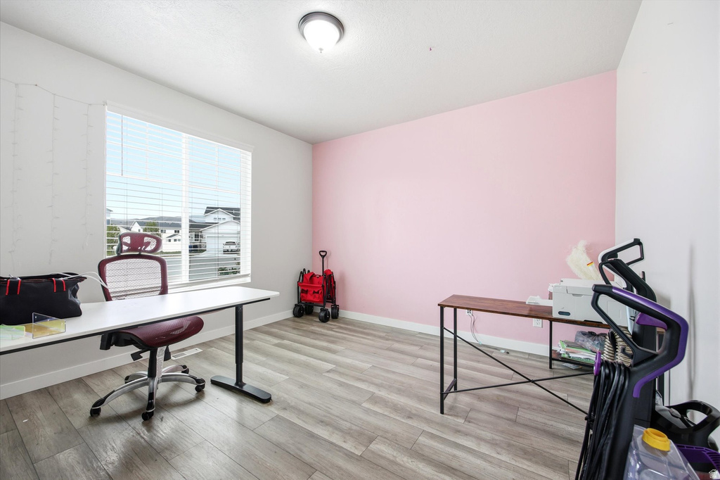 1756 E SEABISCUIT CT Eagle Mountain, UT 84005