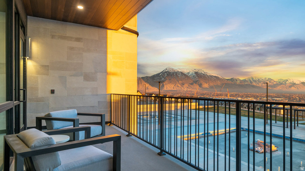 4369 N BUCKSTONE WAY #1390 Lehi, UT 84048