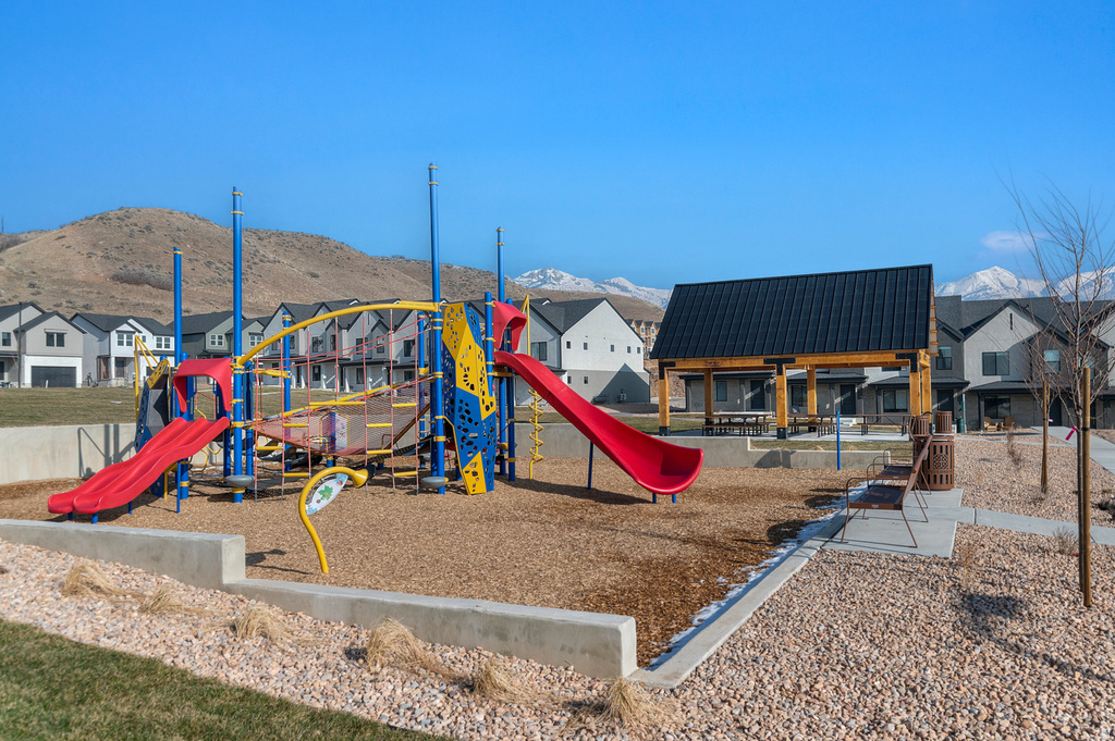 4369 N BUCKSTONE WAY #1390 Lehi, UT 84048