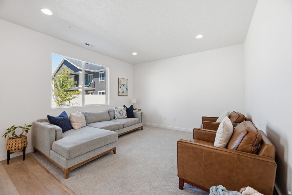 2948 S 2600 W Syracuse, UT 84075