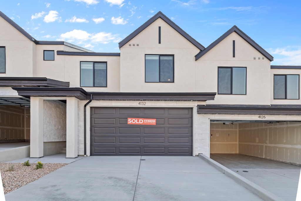 4254 N BUCKSTONE WAY #1365 Lehi, UT 84048