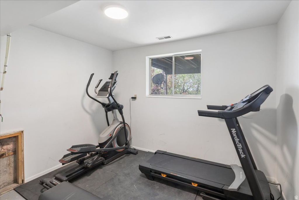 2419 N 2550 E Layton, UT 84040