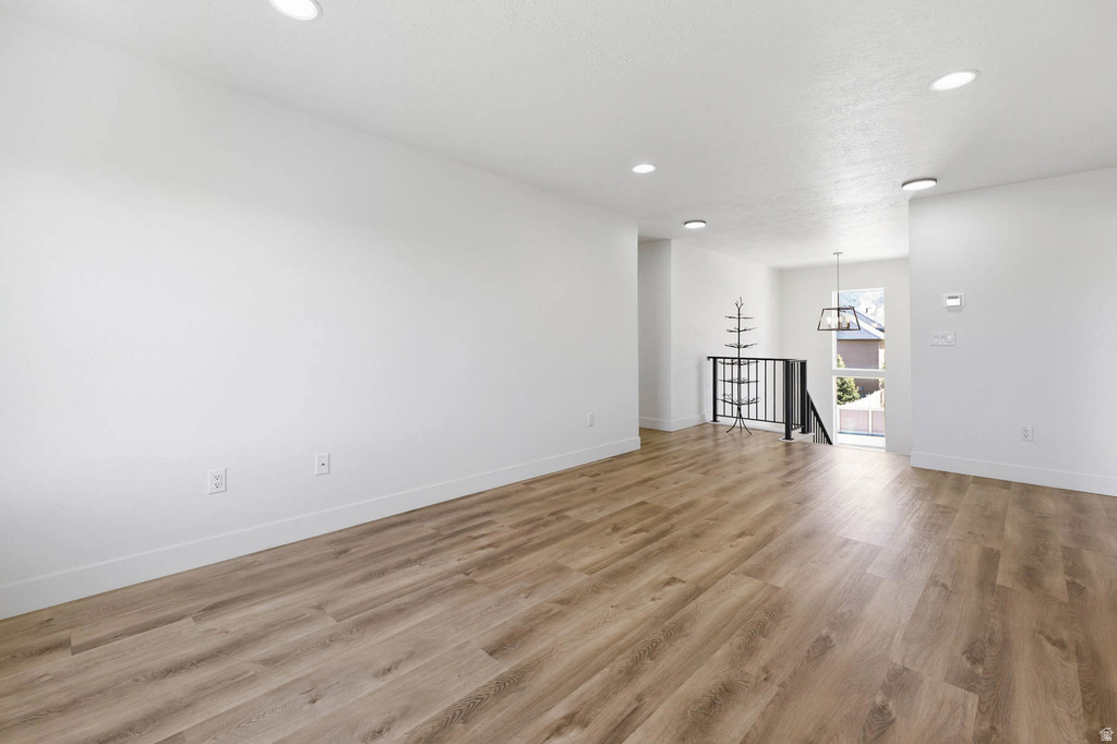 469 N 1360 E Tooele, UT 84074