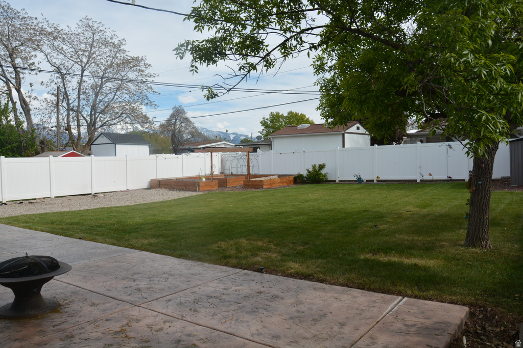 1833 W CHATEAU AVE Taylorsville, UT 84129