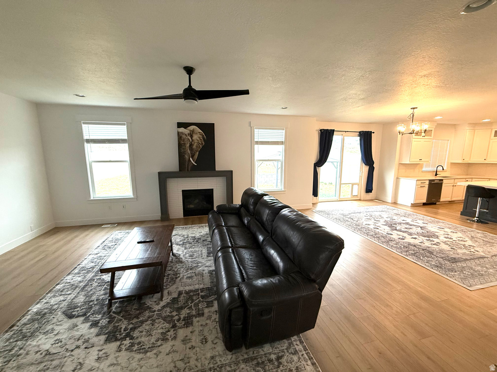 3367 S HEATHERCREST DR Saratoga Springs, UT 84045