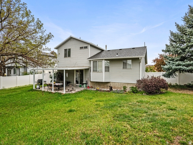 5831 S FAR VISTA DR Salt Lake City, UT 84118