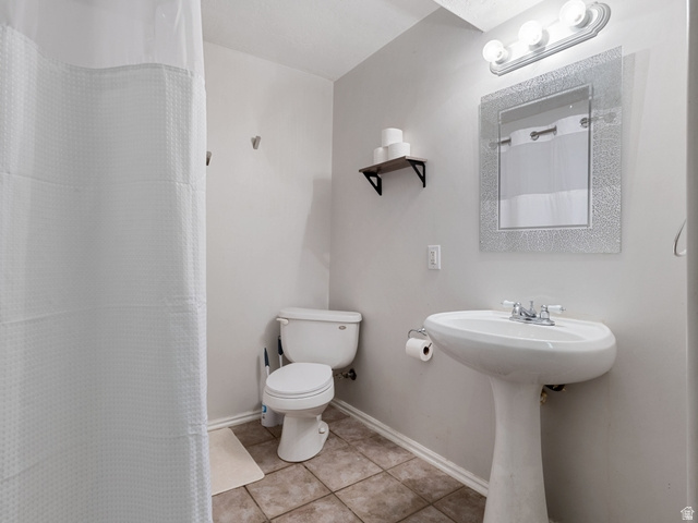5831 S FAR VISTA DR Salt Lake City, UT 84118