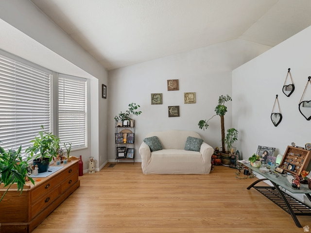 5831 S FAR VISTA DR Salt Lake City, UT 84118